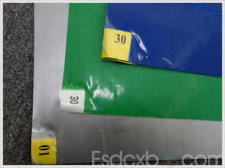 電子工業(yè)門口除塵首選創(chuàng)選寶藍(lán)色粘塵墊